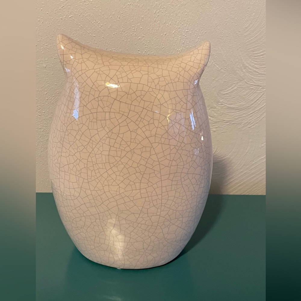 Ceramic Horned Owl - Picture 4 of 6